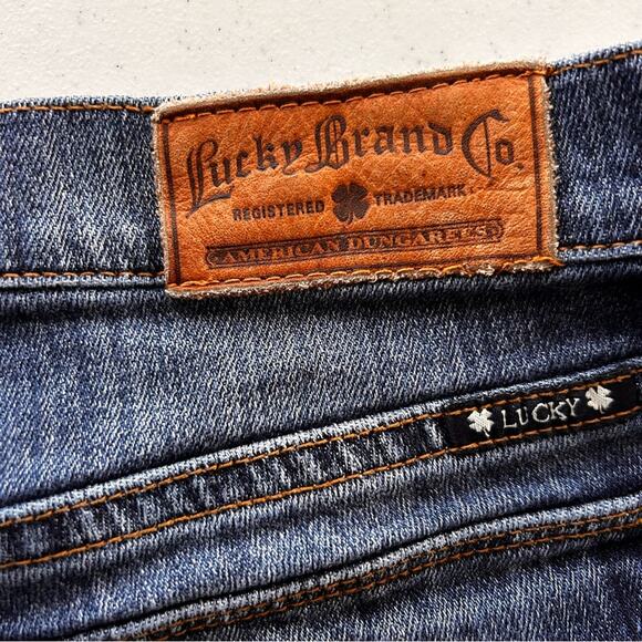 Guess Blue Ankle‎ Cropped Jeans with Faded Wash - Picture 5 of 11